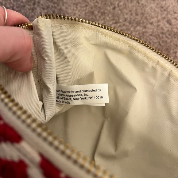 Red & White Geometric Stitched Pattern Enchante Accessories Clutch Tassel Strap - Picture 10 of 11